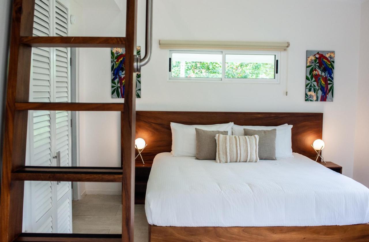 Aves Hotel Montezuma Exterior foto