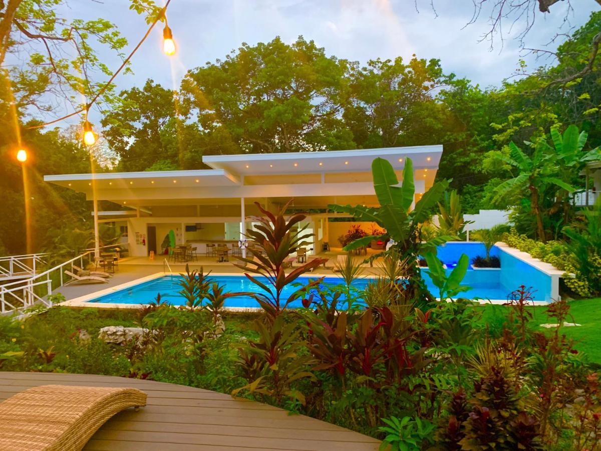 Aves Hotel Montezuma Exterior foto