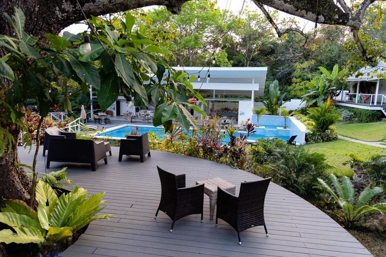 Aves Hotel Montezuma Exterior foto