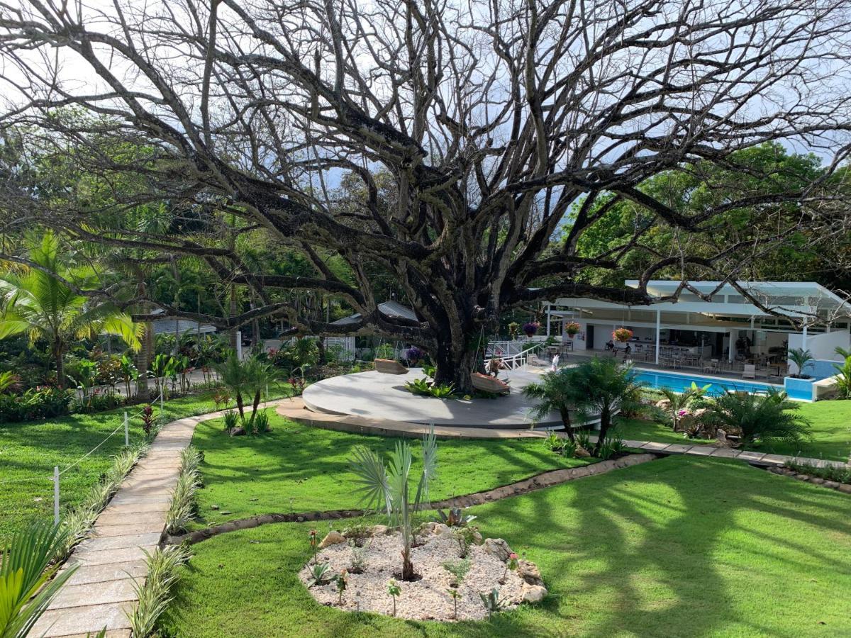 Aves Hotel Montezuma Exterior foto