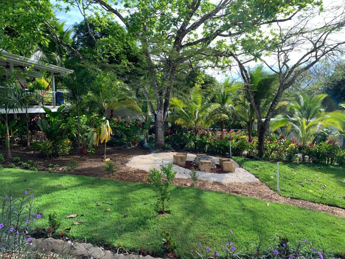 Aves Hotel Montezuma Exterior foto